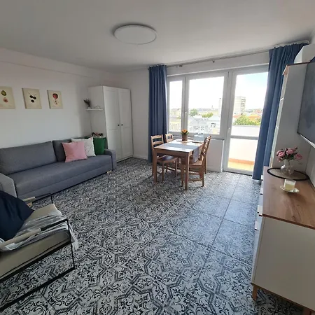 Wschodni Z Balkonem 4 Osoby *