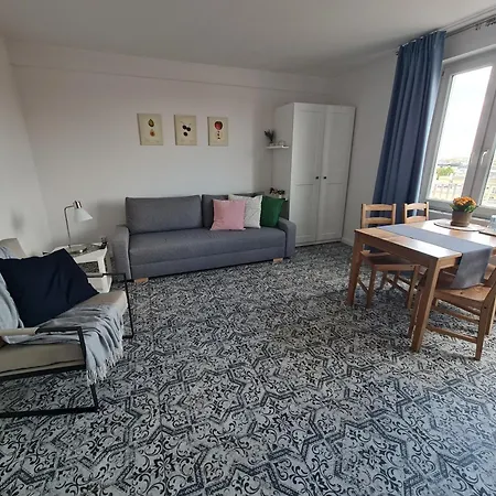 Wschodni Z Balkonem 4 Osoby Warsaw
