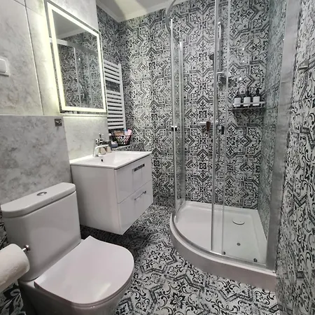 Wschodni Z Balkonem 4 Osoby Apartment Warsaw