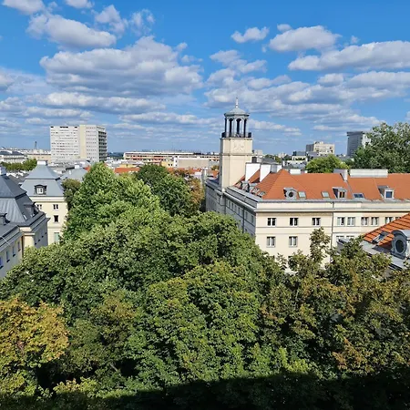 Wschodni Z Balkonem 4 Osoby Warsaw