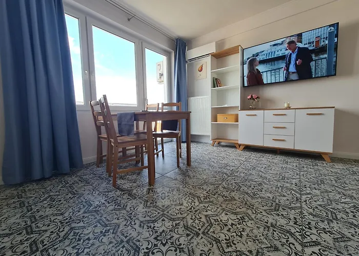 شقة Wschodni Z Balkonem 4 Osoby